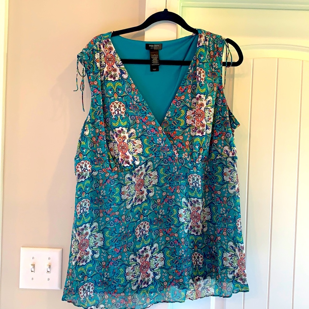 Sleeveless top